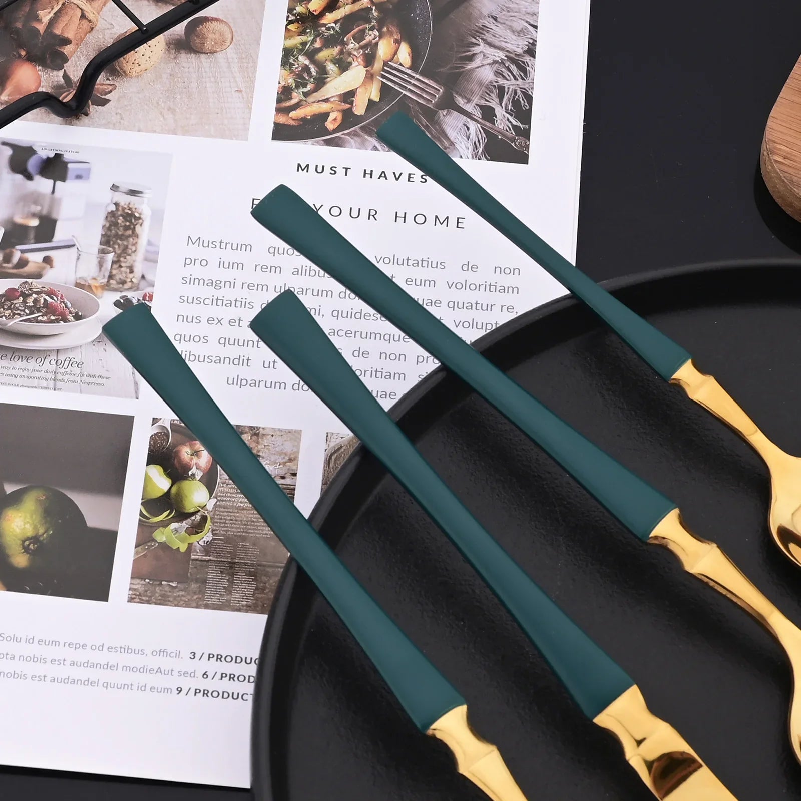 Cravinc 16-Piece Green Gold Stainless Steel Cutlery Set for Elegant Dining