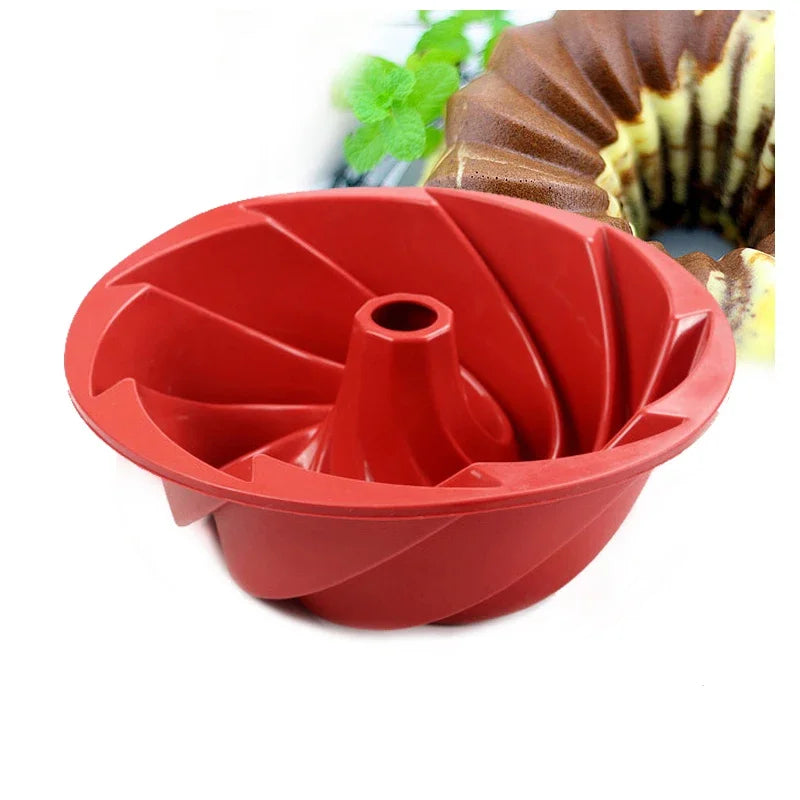 Cravinc 10-Inch Silicone Bundt Cake Pan, Fluted 3D Cake Mold for Bakery Baking