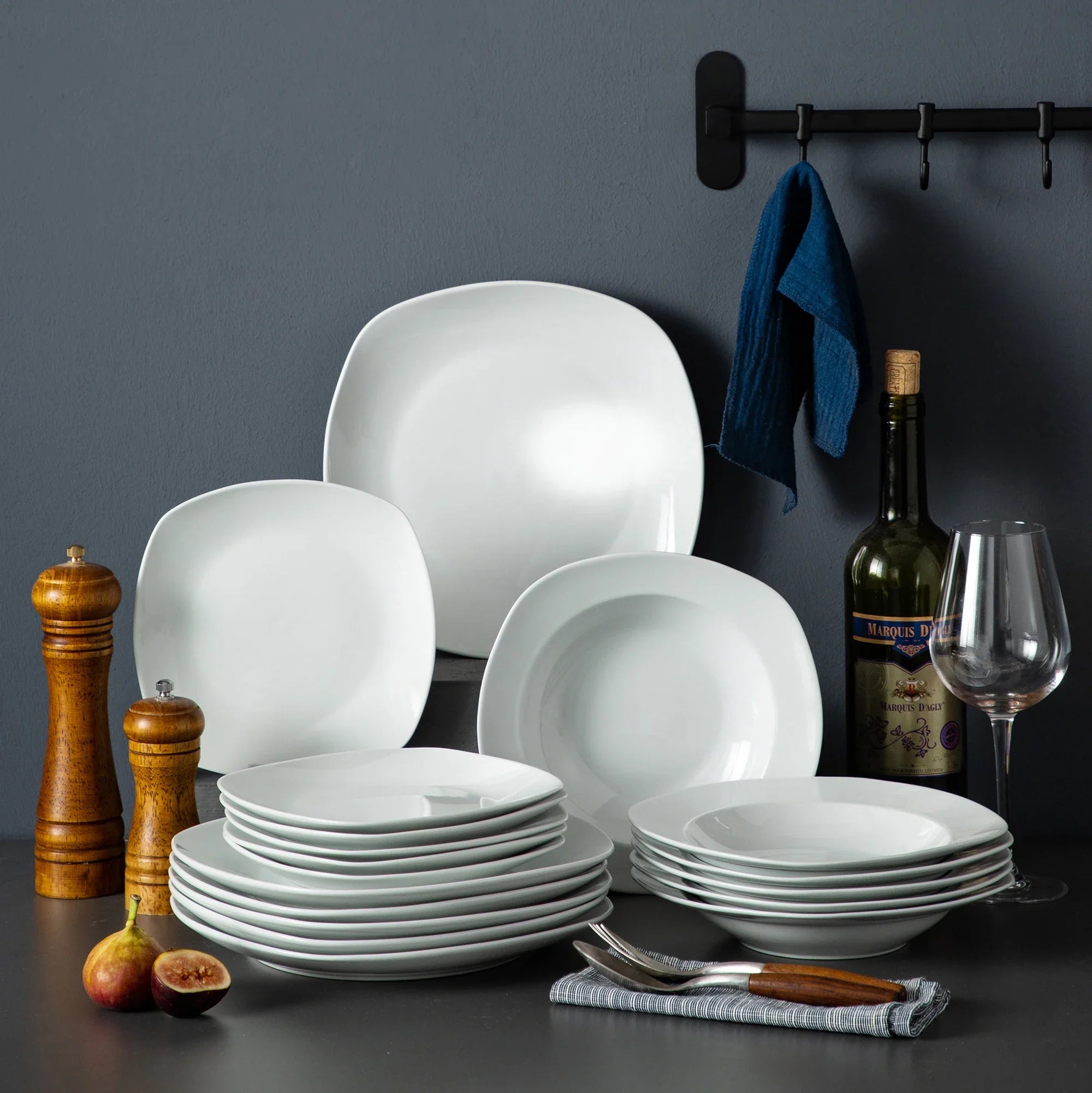 Cravinc 18-Piece Elisa Ceramic Dinner Set for 6