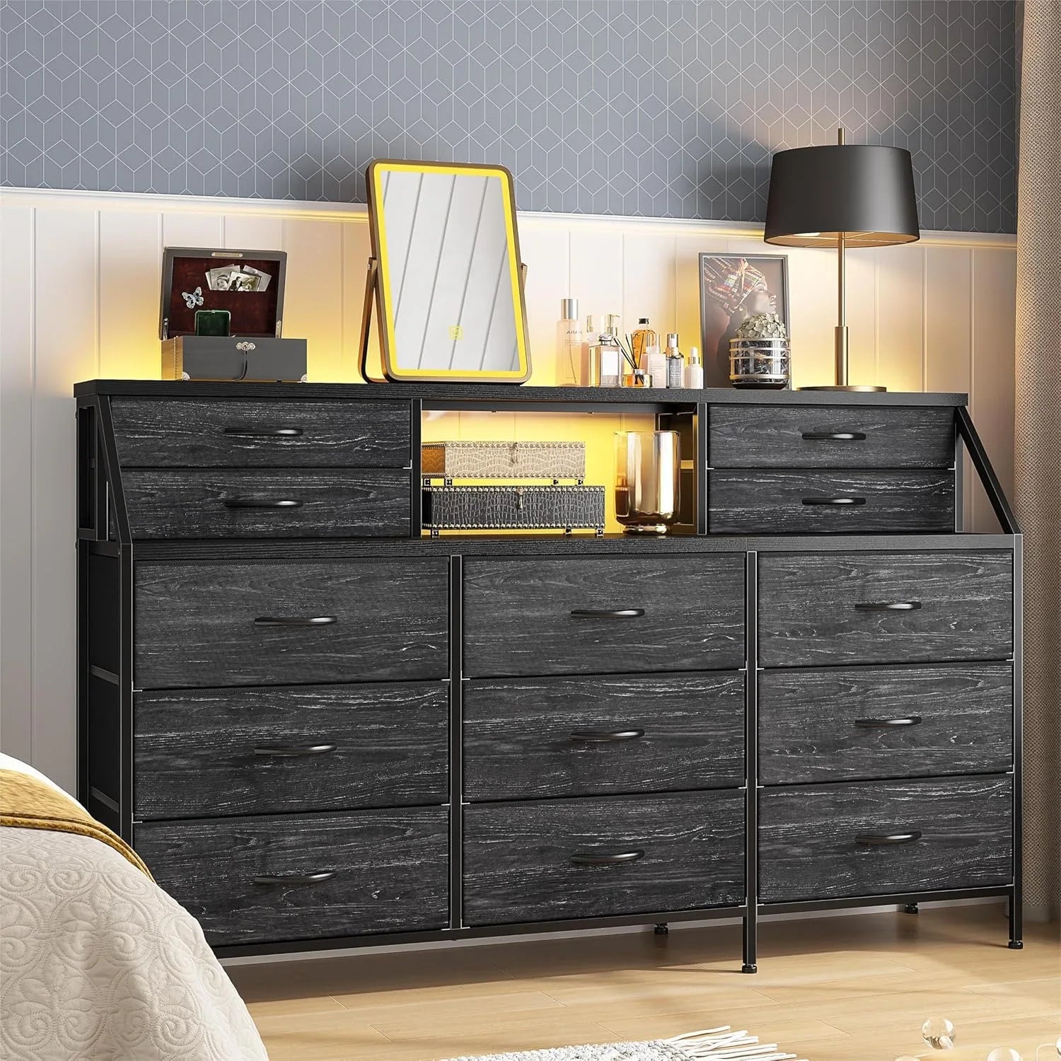 Cravinc 13-Drawer Bedroom Dresser with 2 Shelves